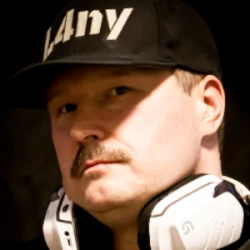 L4ny_