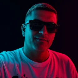 Delta__Dj